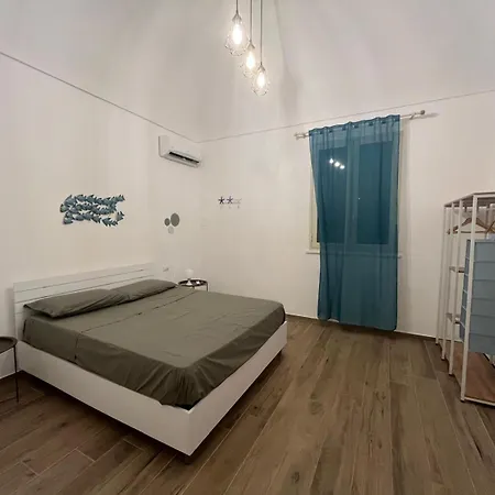 Casa Indipendente * Tonnara di Bonagia